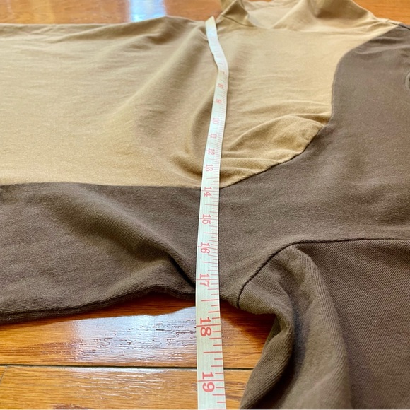 Nike Men’s Short Sleeve Color Clash Brown Tan T-Shirt Size Small - Picture 13 of 15